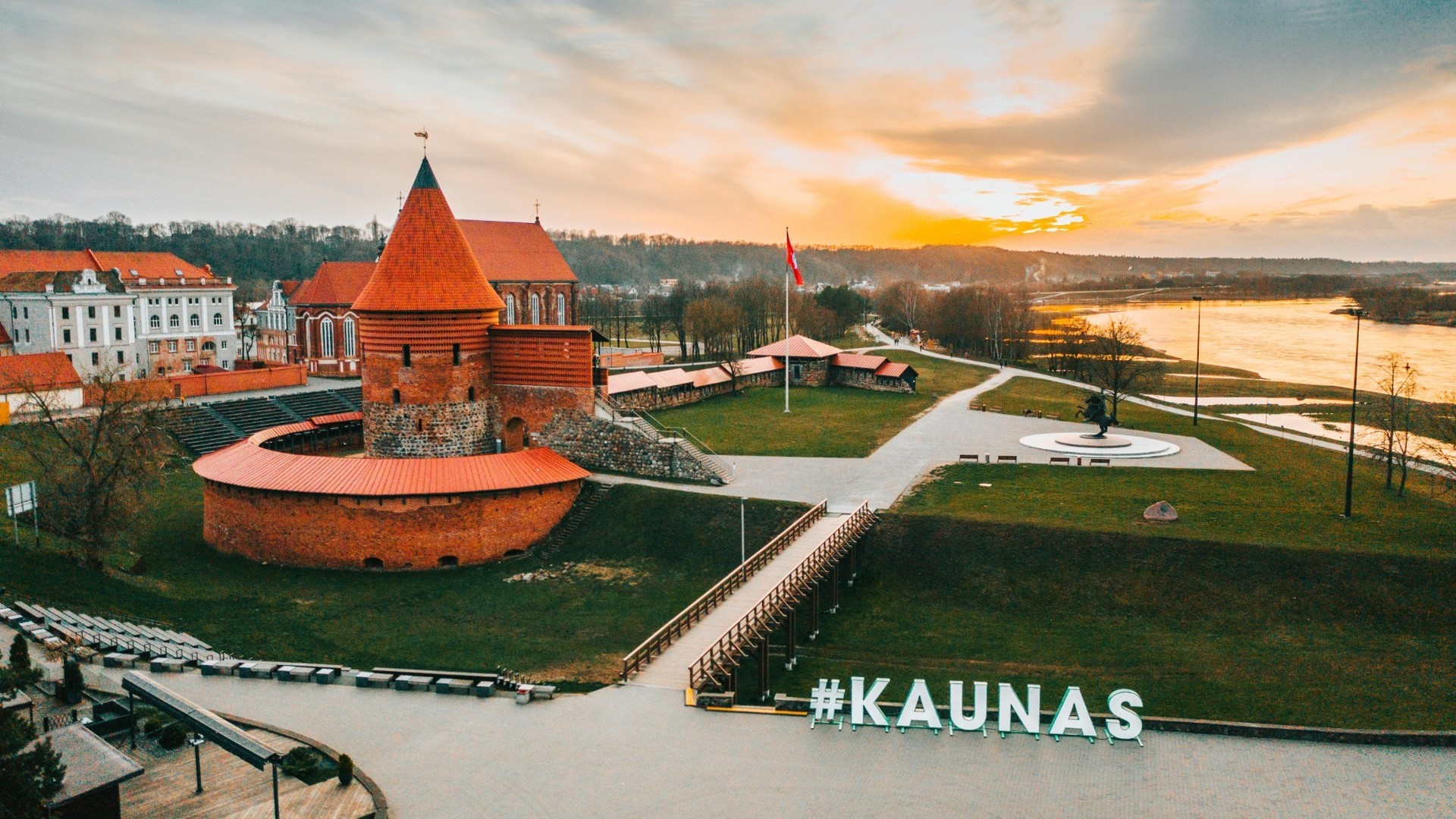 lithuania-landmark lithuania-landmark
